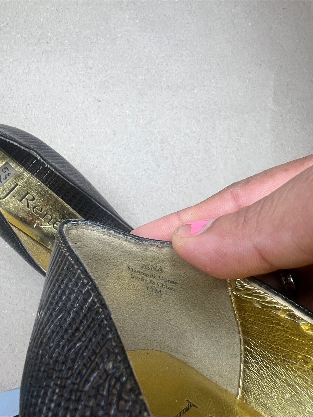 J.Renee Brown Pointed-Toe Pumps with Gold Cap Accent size 7/2 - Picture 10 of 12